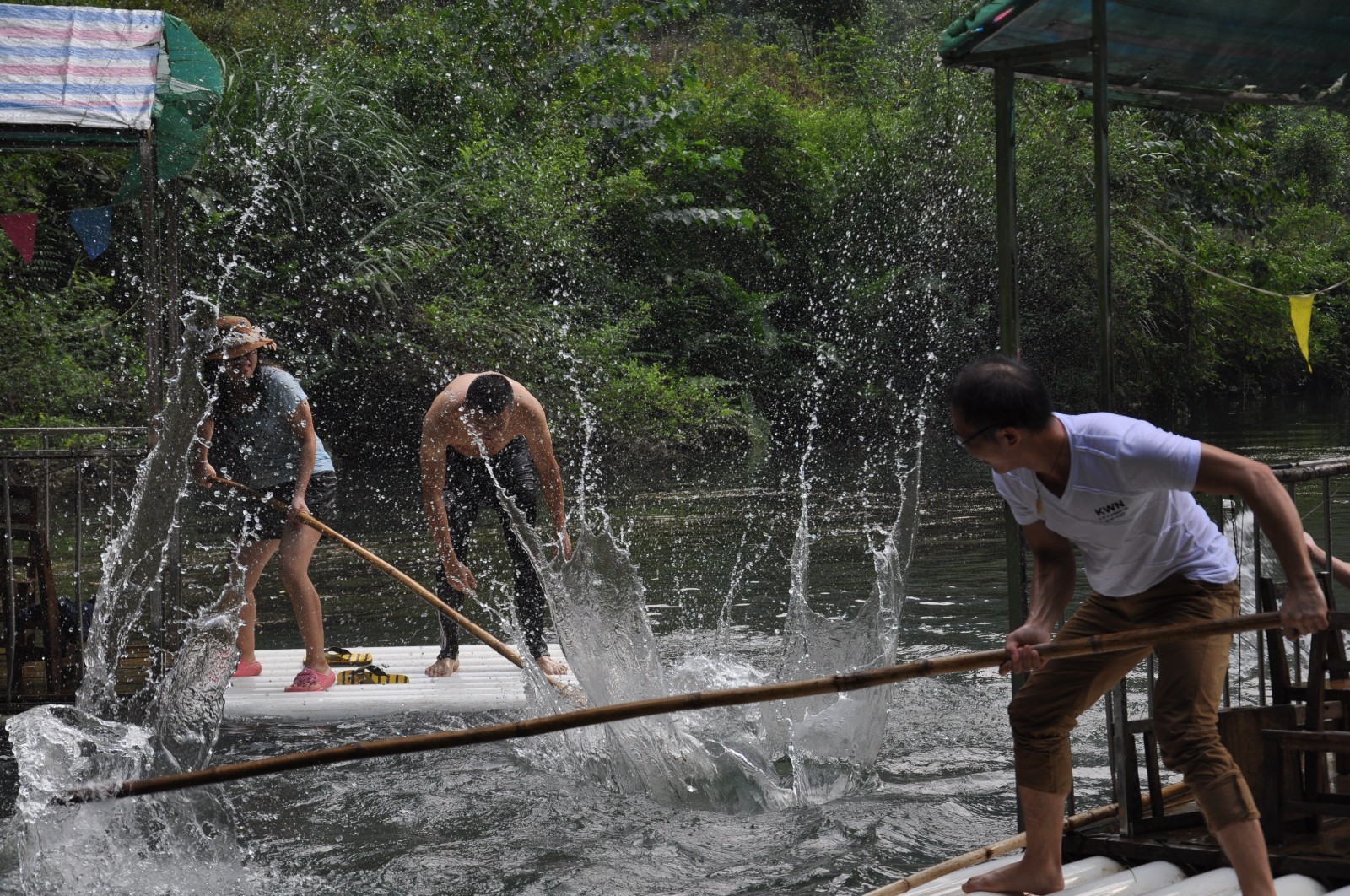 2013罗城天门山(shān)打水仗